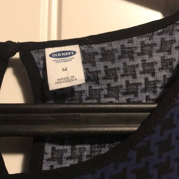 Houndstooth blouse - Picture 2 of 3